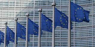L&rsquo;Europe lance le premier filet réglementaire sur L&rsquo;IA: Un acte de courage ou de frein?