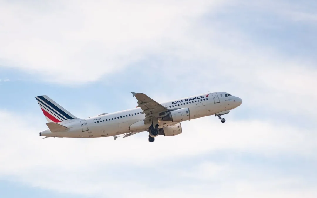 Le ciel S&rsquo;assombrit pour les vacances : Air France entre droit de grève et liberté de circuler