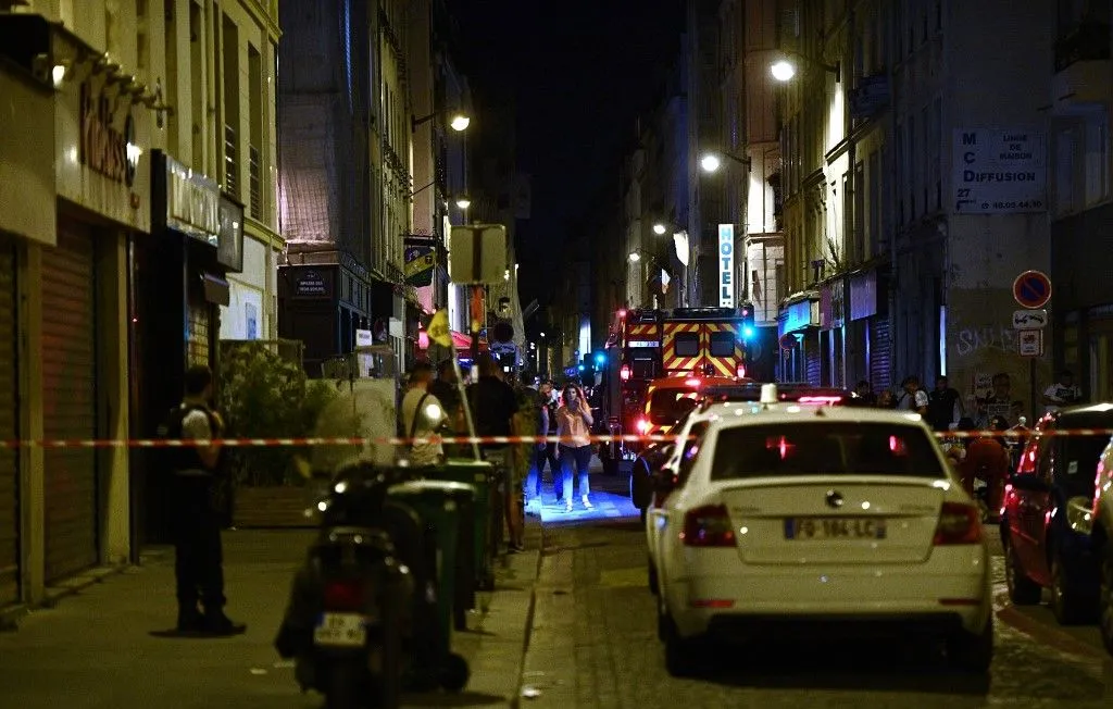 Paris tremble : Fusillade en plein jour et questions sans réponses