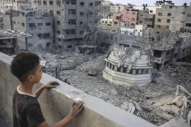 L&rsquo;assaut sans fin: Conflit et chaos à Gaza