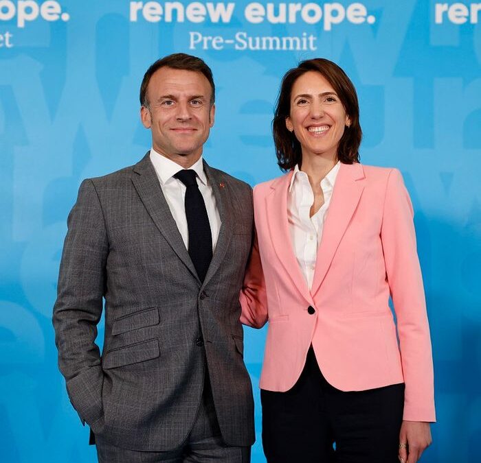 Élections Européennes : Emmanuel Macron, président ou super-candidat ?