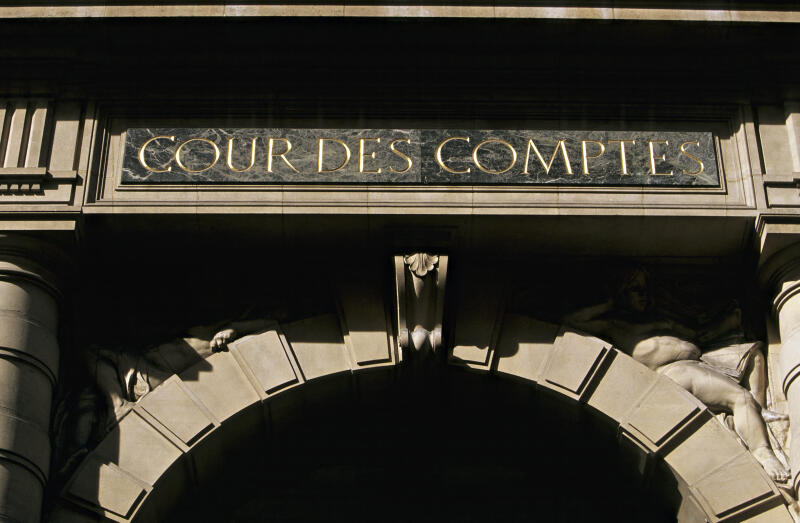 Cour des Comptes : les finances publiques françaises au bord du gouffre